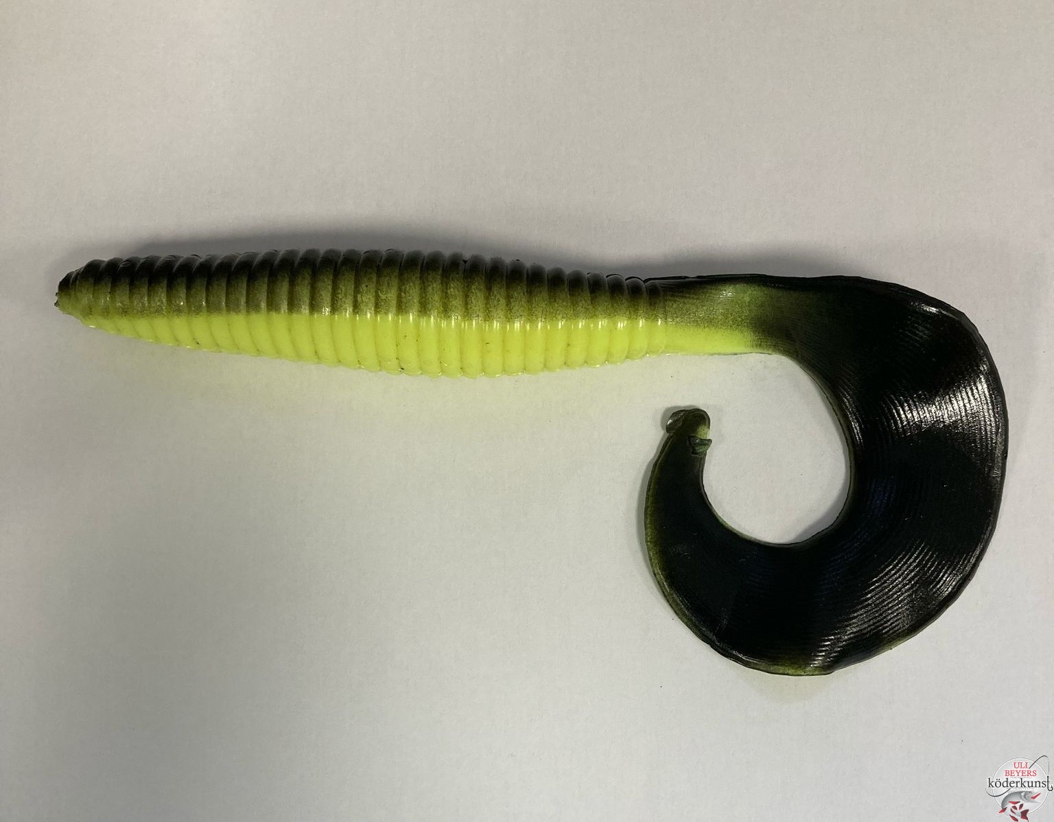 Action Plastic - Riesentwister 16,5cm -Silk Chartreuse Black  